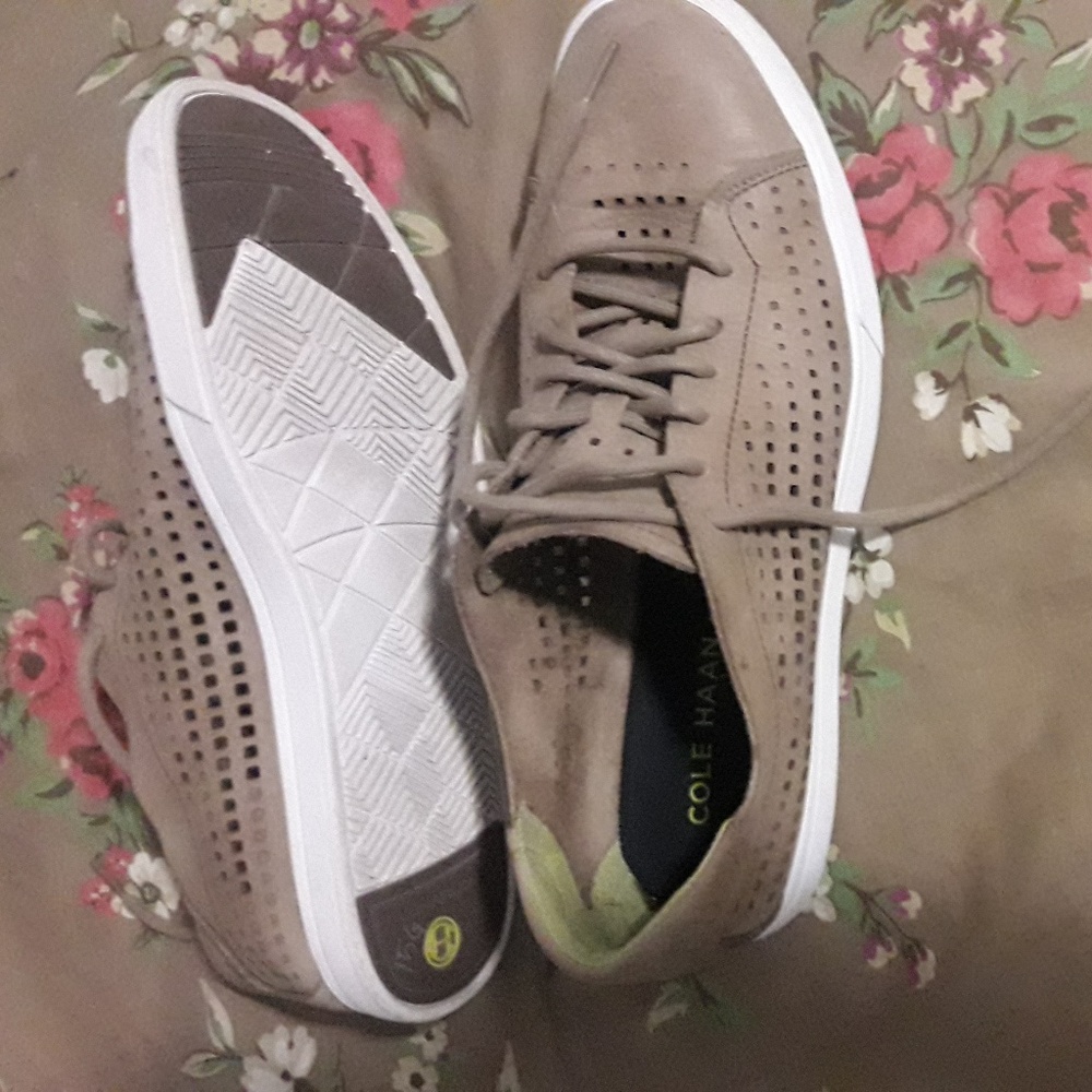 casual shoe
